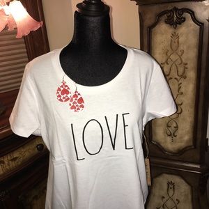 Rae Dunn “LOVE” Tshirt with free earrings